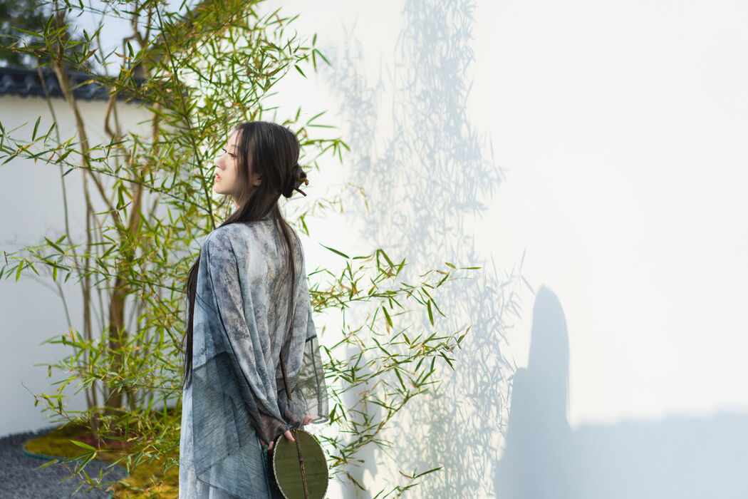 YiTuYu艺图语 Vol.6352 Dong Chu Liu