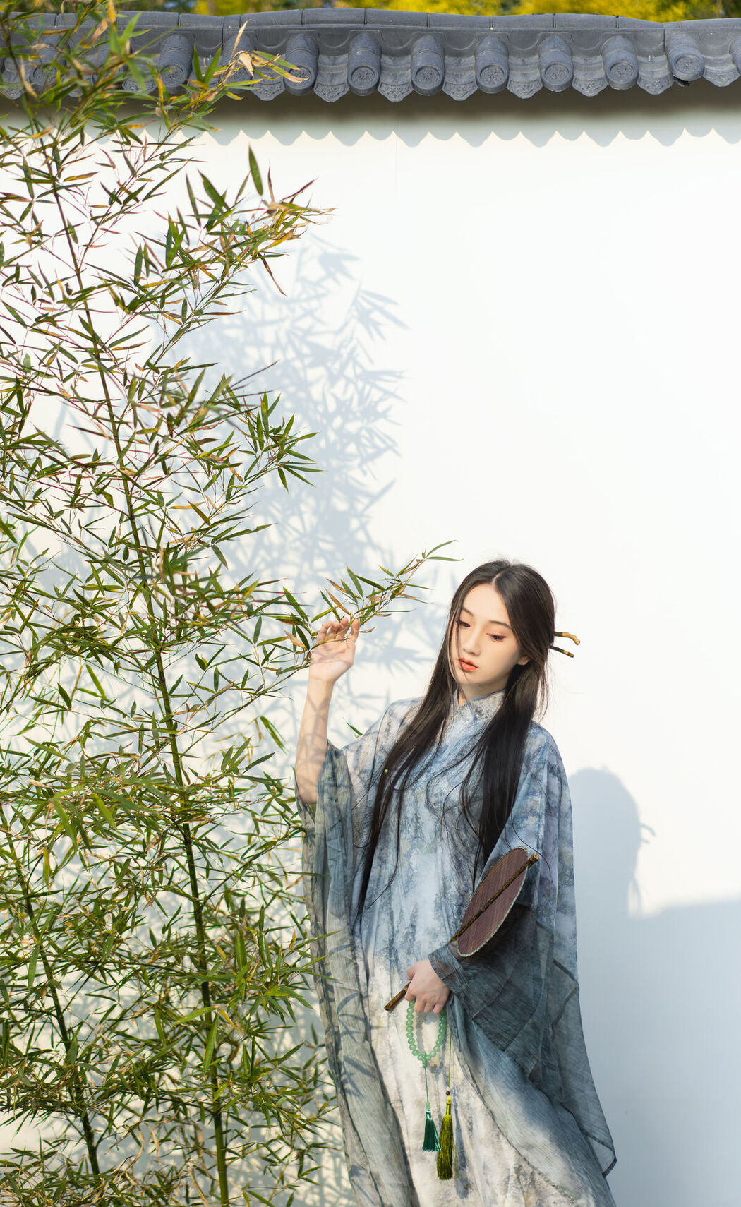 YiTuYu艺图语 Vol.6352 Dong Chu Liu