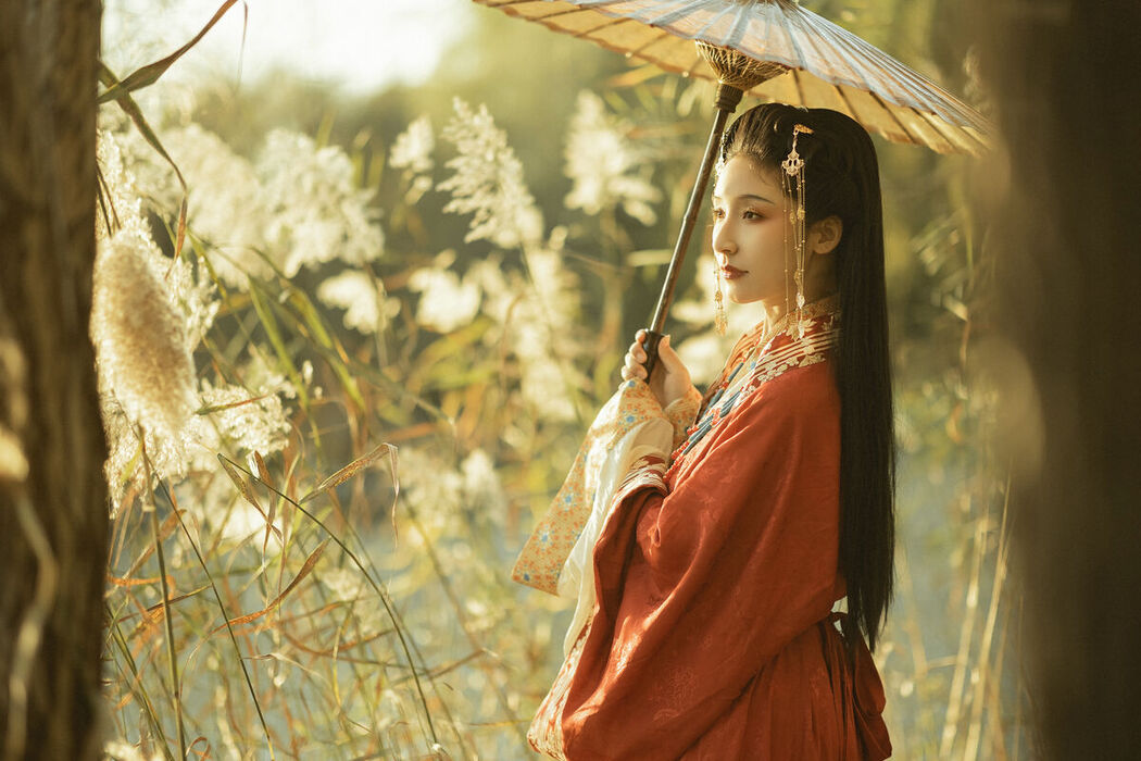 YiTuYu艺图语 Vol.6350 Zhi Yu Qian Deng