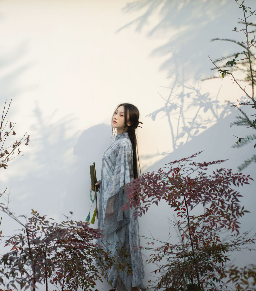 YiTuYu艺图语 Vol.6352 Dong Chu Liu