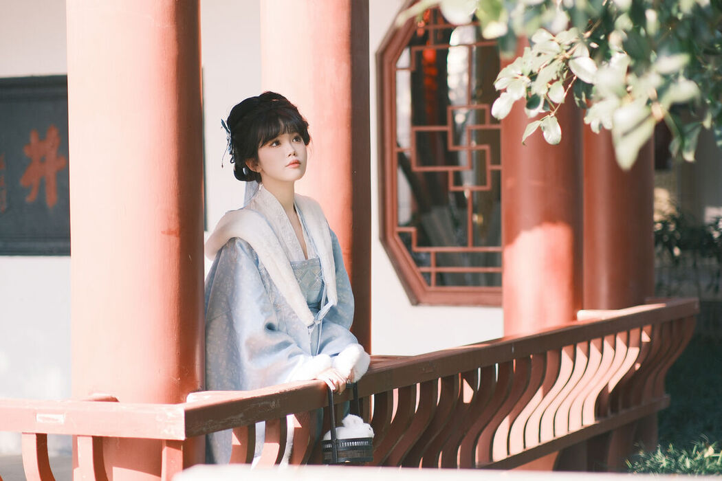 YiTuYu艺图语 Vol.6326 Cao Mei Xi Mi Lu