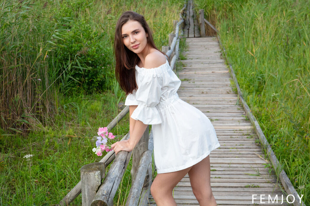 FemJoy Mira Si – Romantic Bridge (81P)