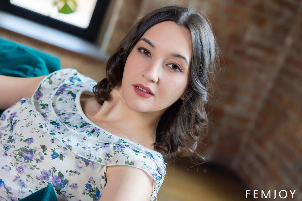FemJoy Colette Kai &#8211; Country House (89P)