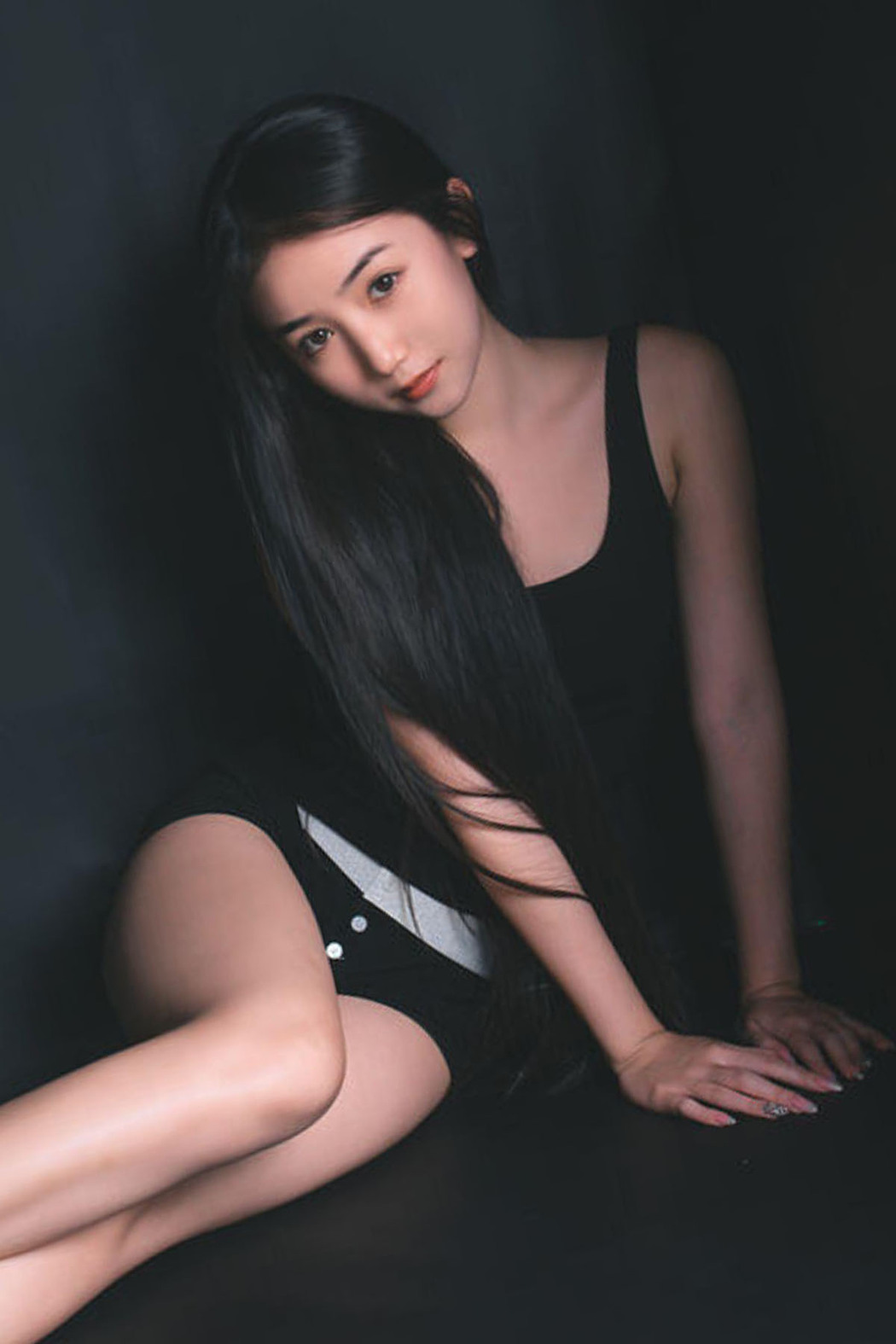 YiTuYu艺图语 Vol.6423 Yi Yu He Bao Dan Cover Photo