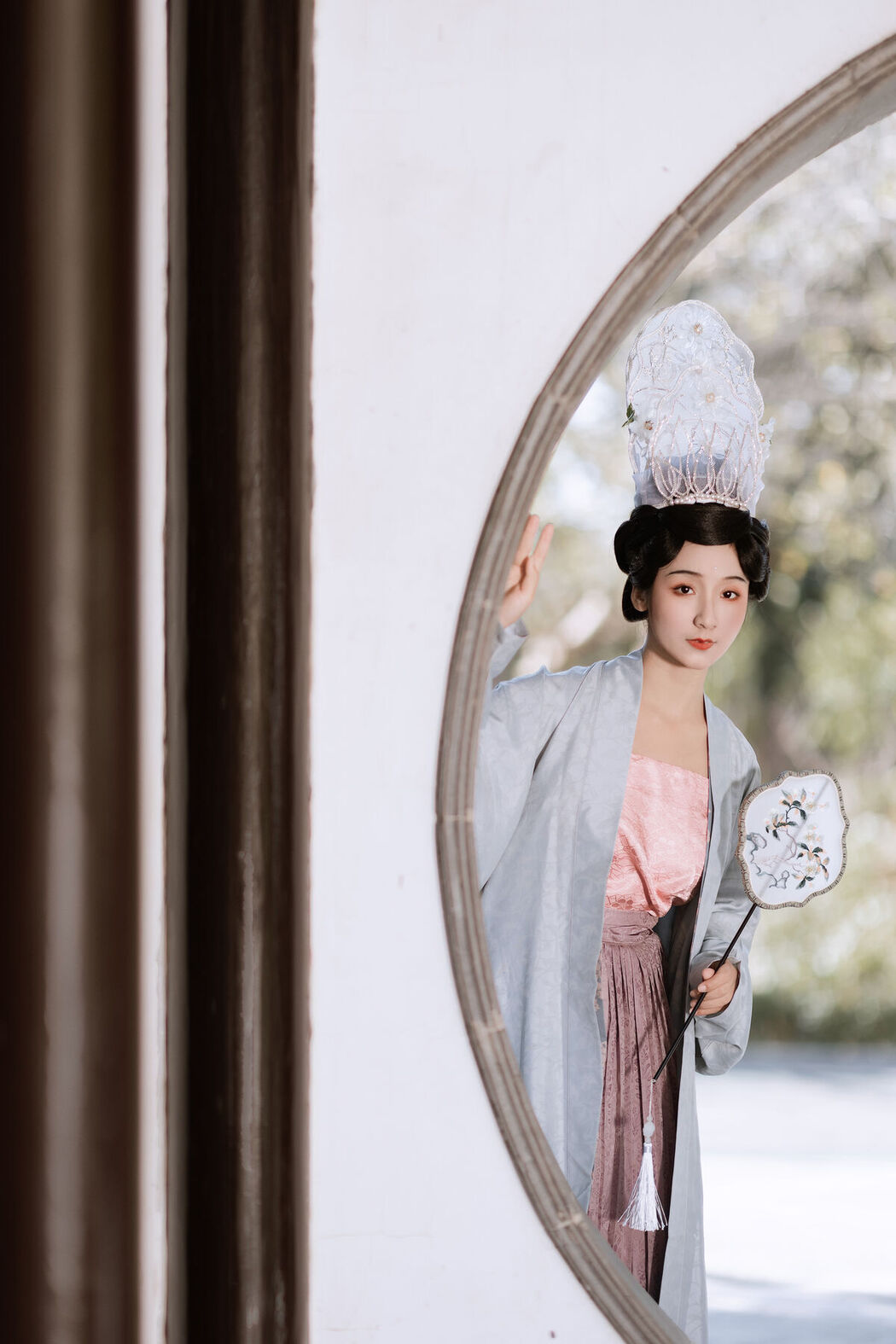 YiTuYu艺图语 Vol.6454 Zhi Yu Qian Deng