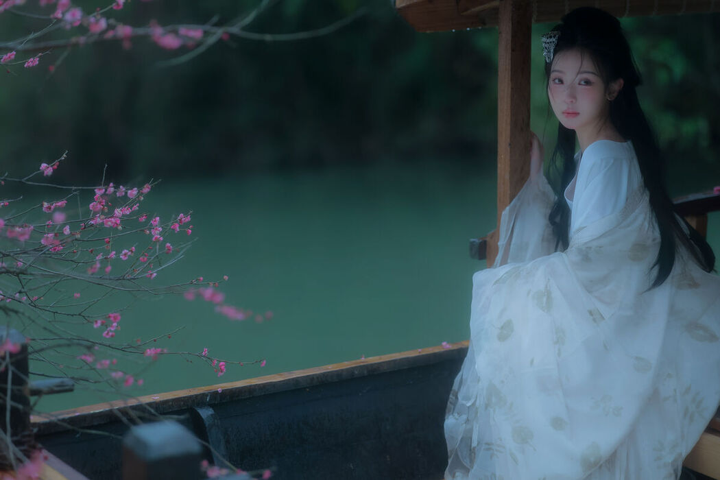 YiTuYu艺图语 Vol.6605 Li Gua Gua