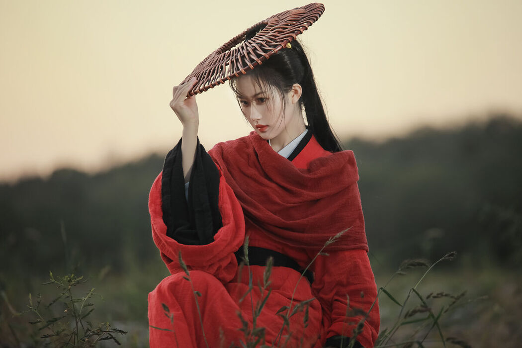 YiTuYu艺图语 Vol.6493 Keikei Bai Cha Qing Huan