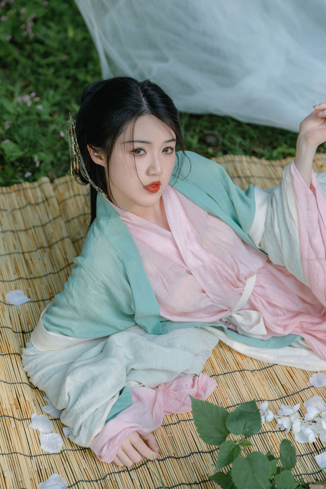 YiTuYu艺图语 Vol.6466 Yu Han