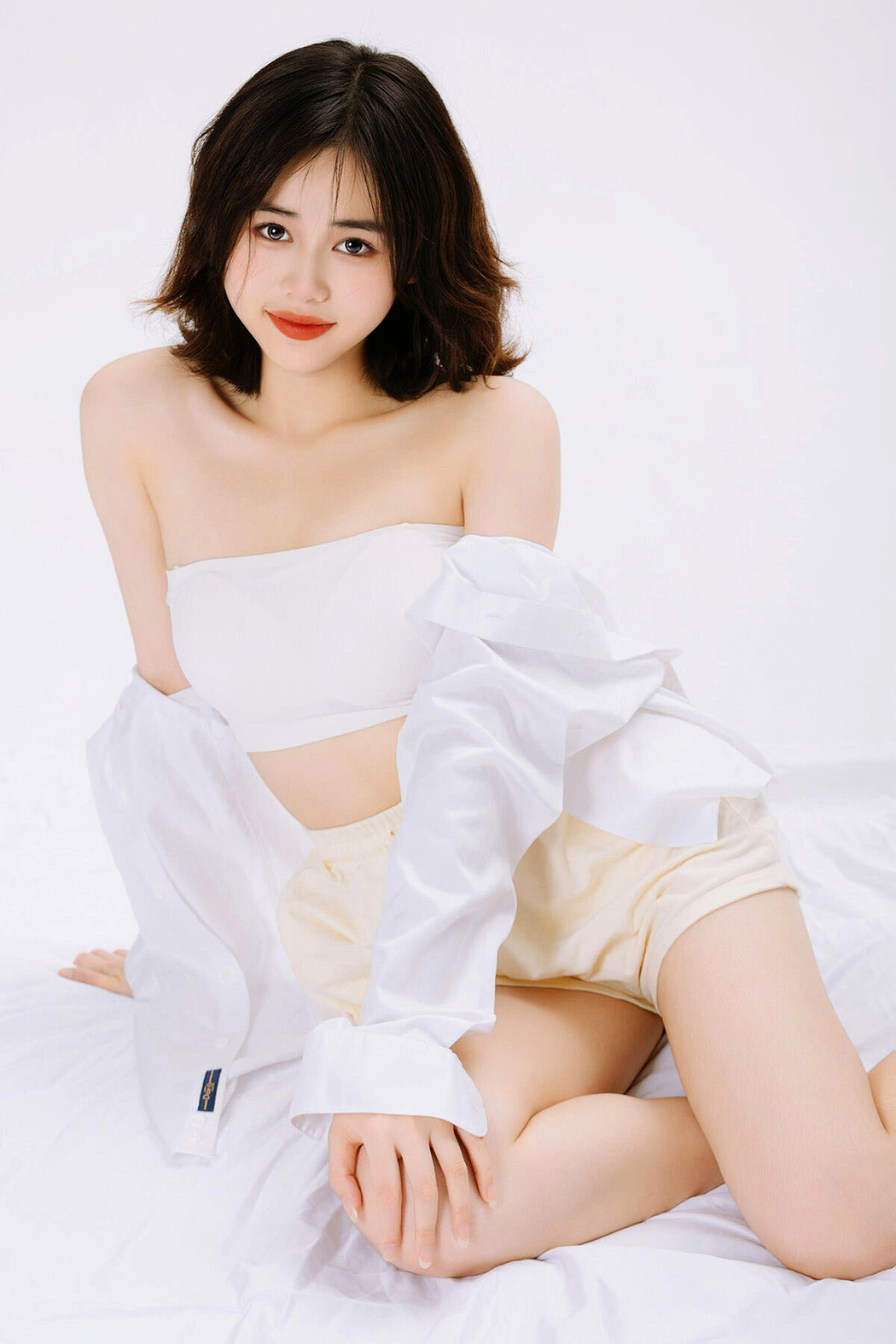 YiTuYu艺图语 Vol.6434 Xiao Mei Cover Photo