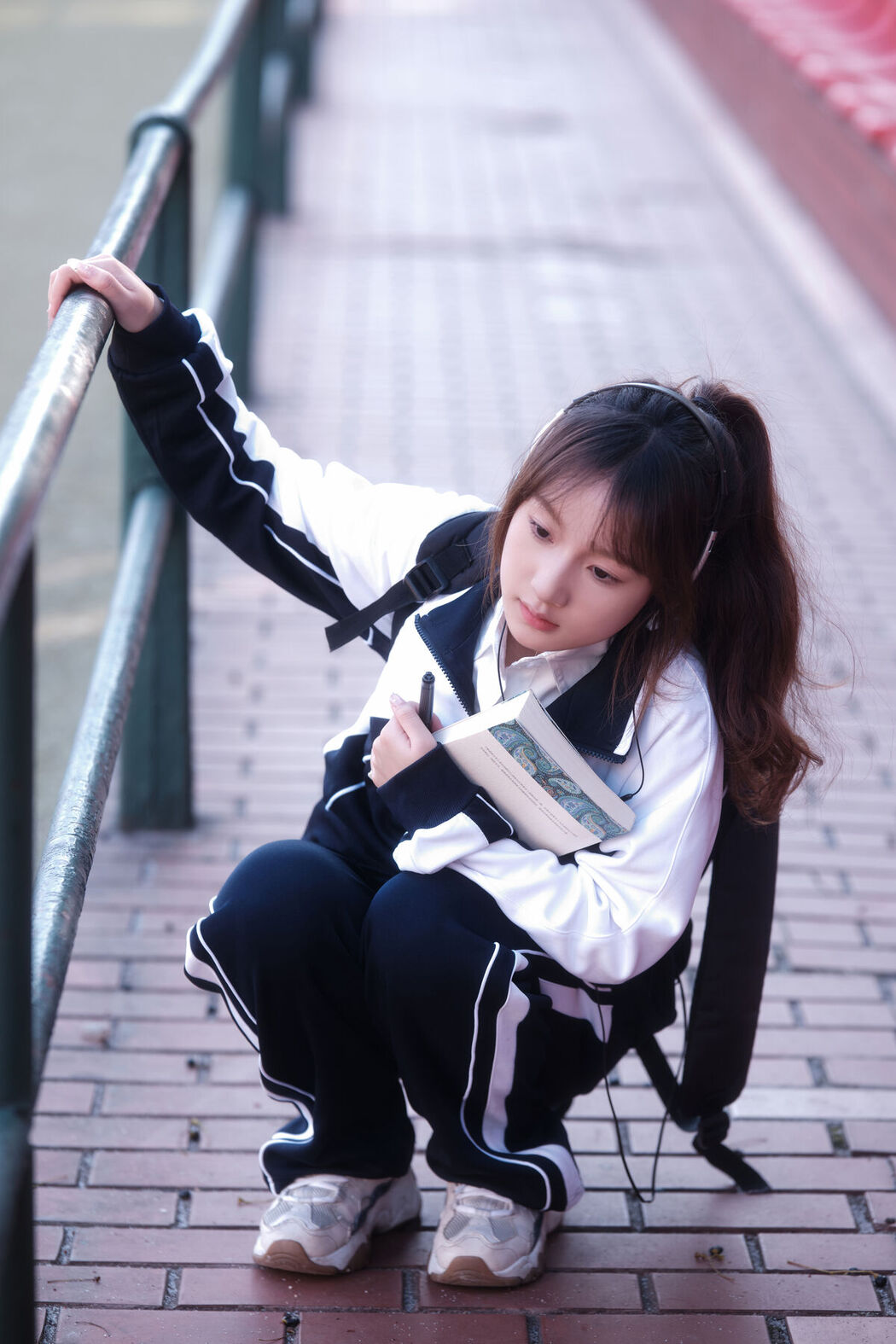 YiTuYu艺图语 Vol.6521 Bei Shang Fei Niu