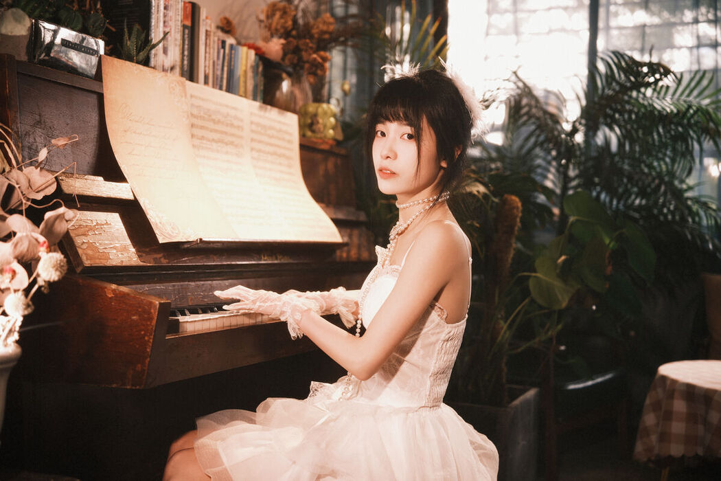 YiTuYu艺图语 Vol.6607 Xiao Song Ma Nai
