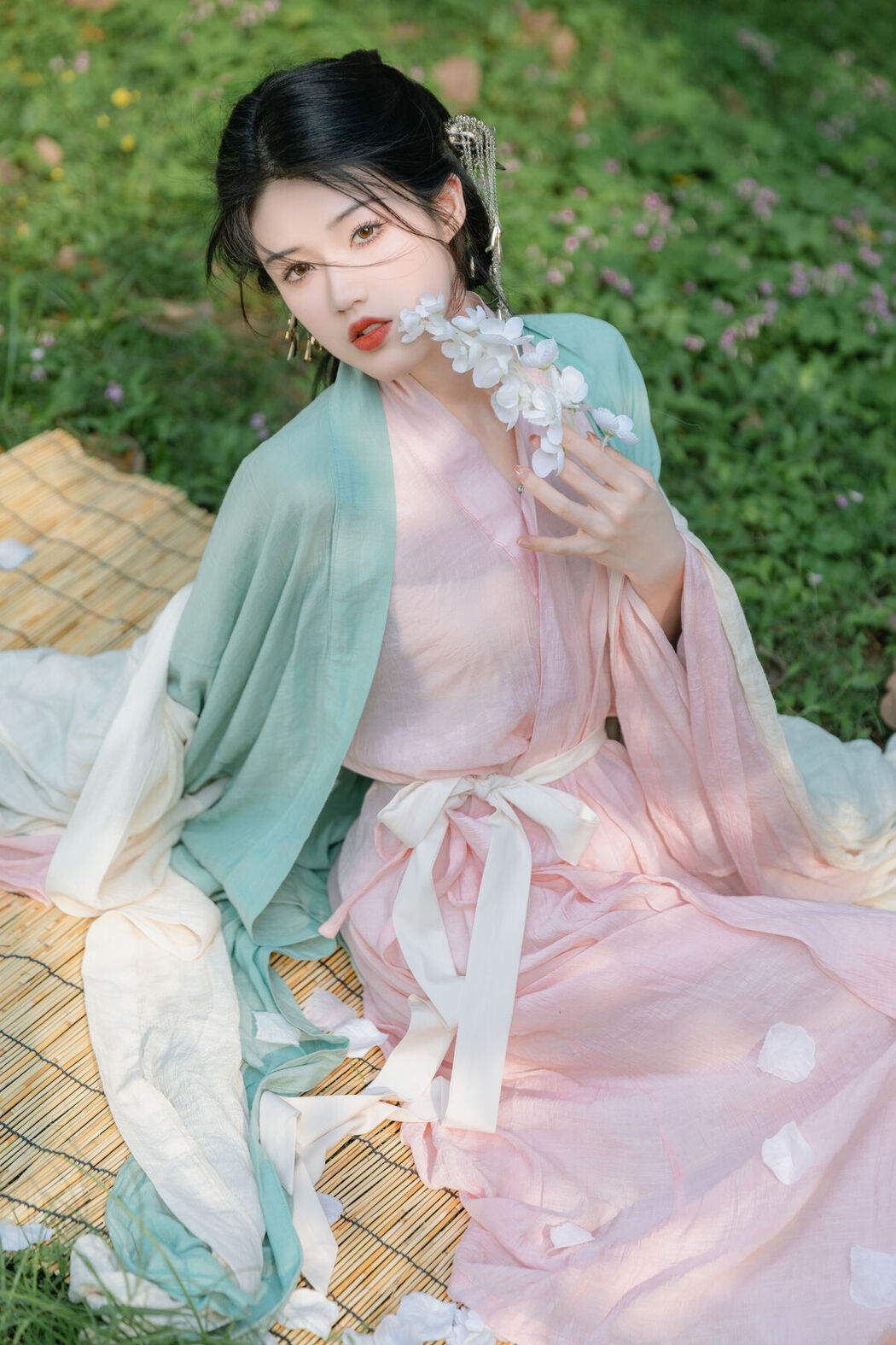 YiTuYu艺图语 Vol.6466 Yu Han