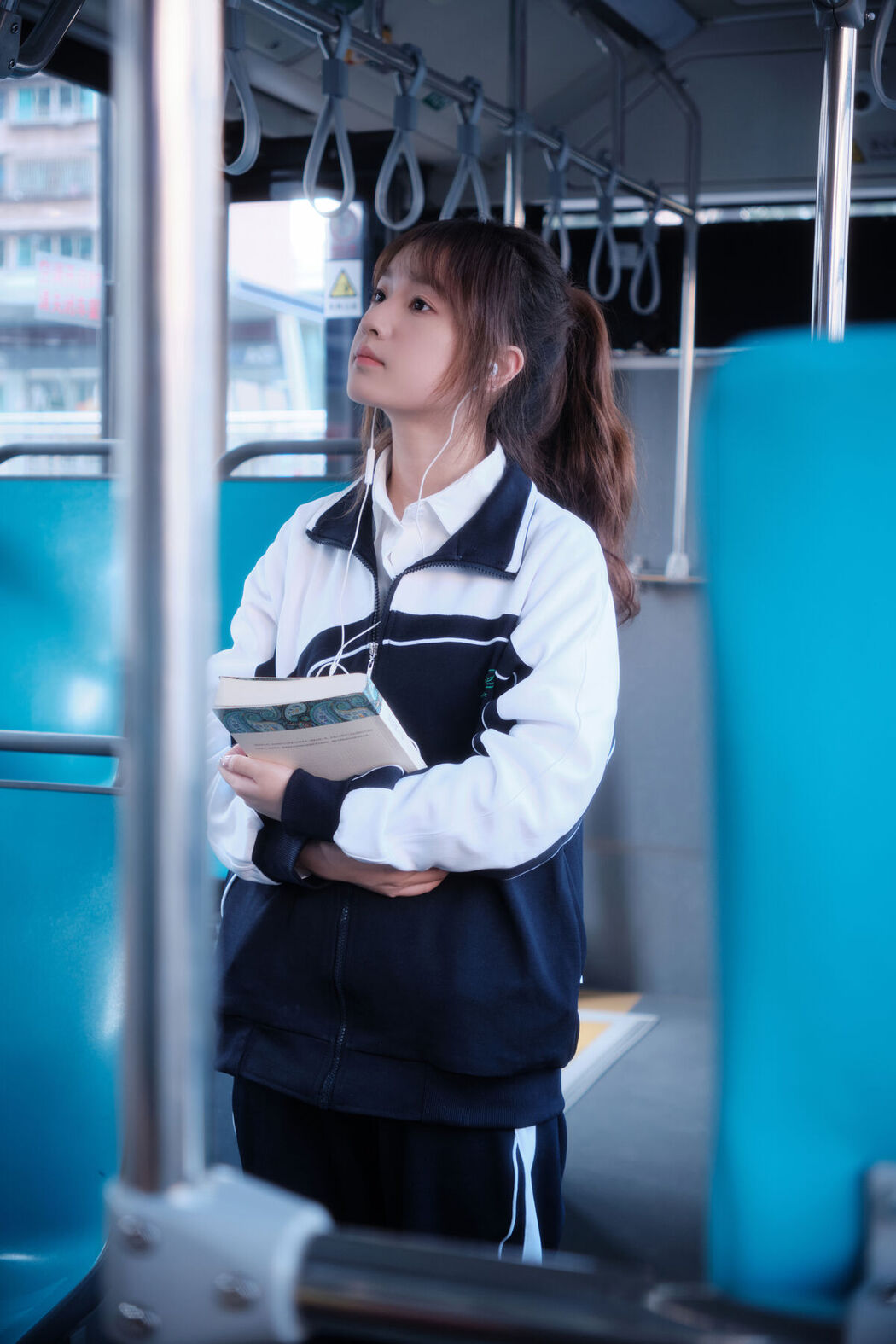 YiTuYu艺图语 Vol.6521 Bei Shang Fei Niu