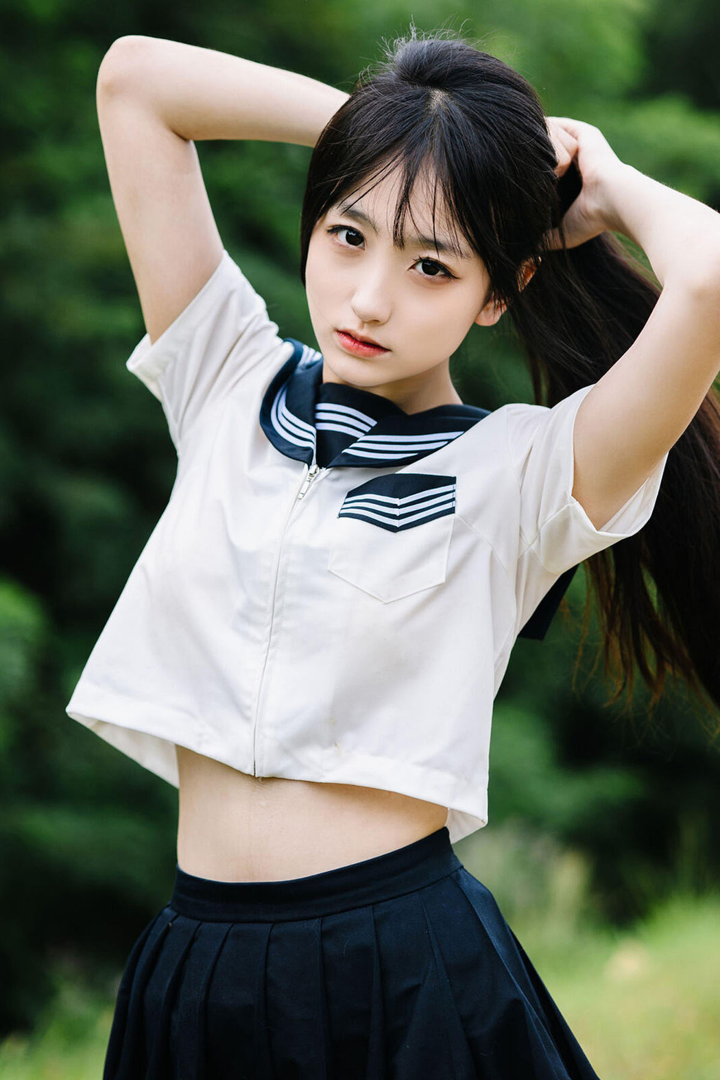 YiTuYu艺图语 Vol.6429 Nie Nie Xin Jiang Cover Photo