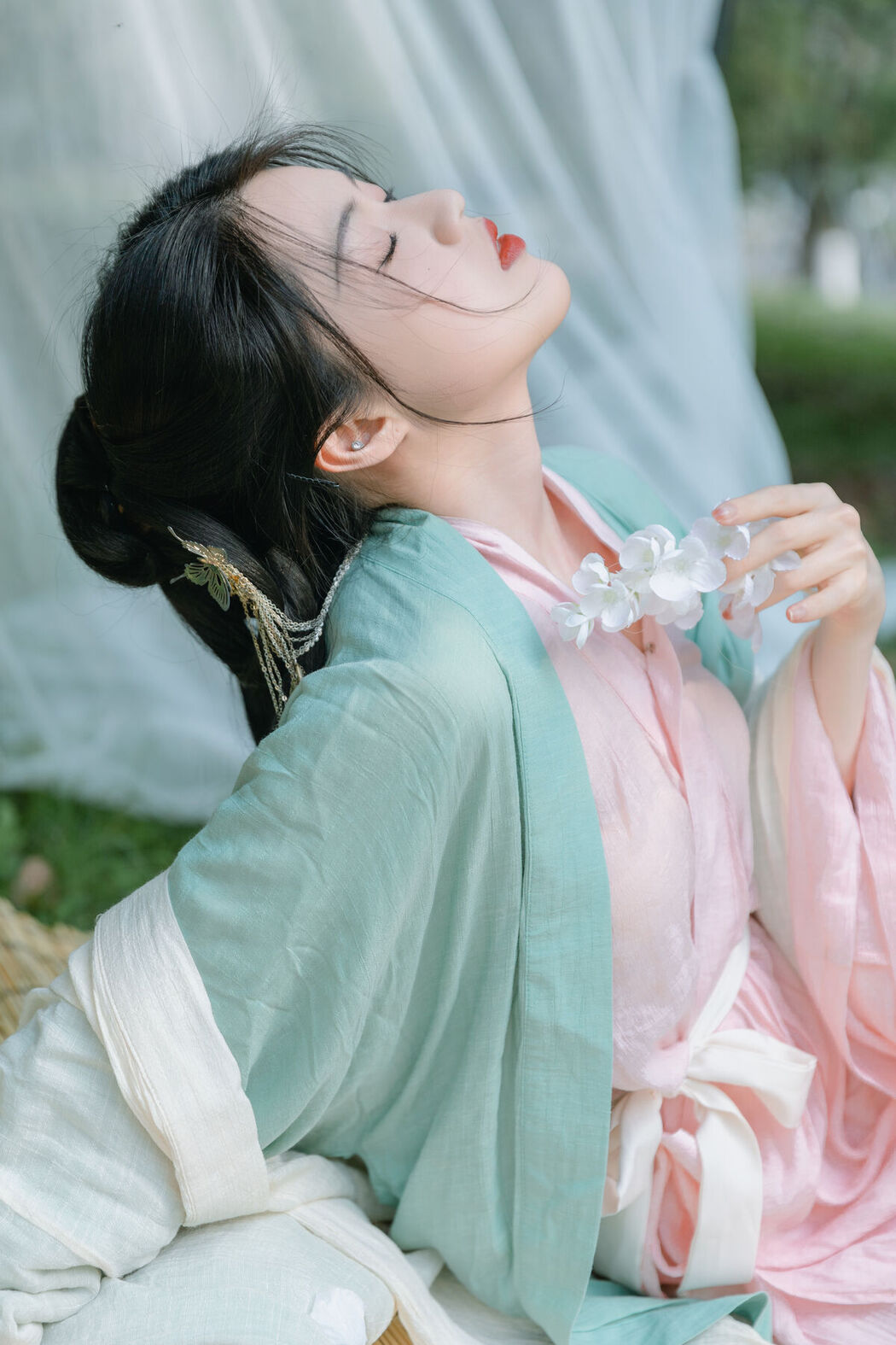 YiTuYu艺图语 Vol.6466 Yu Han