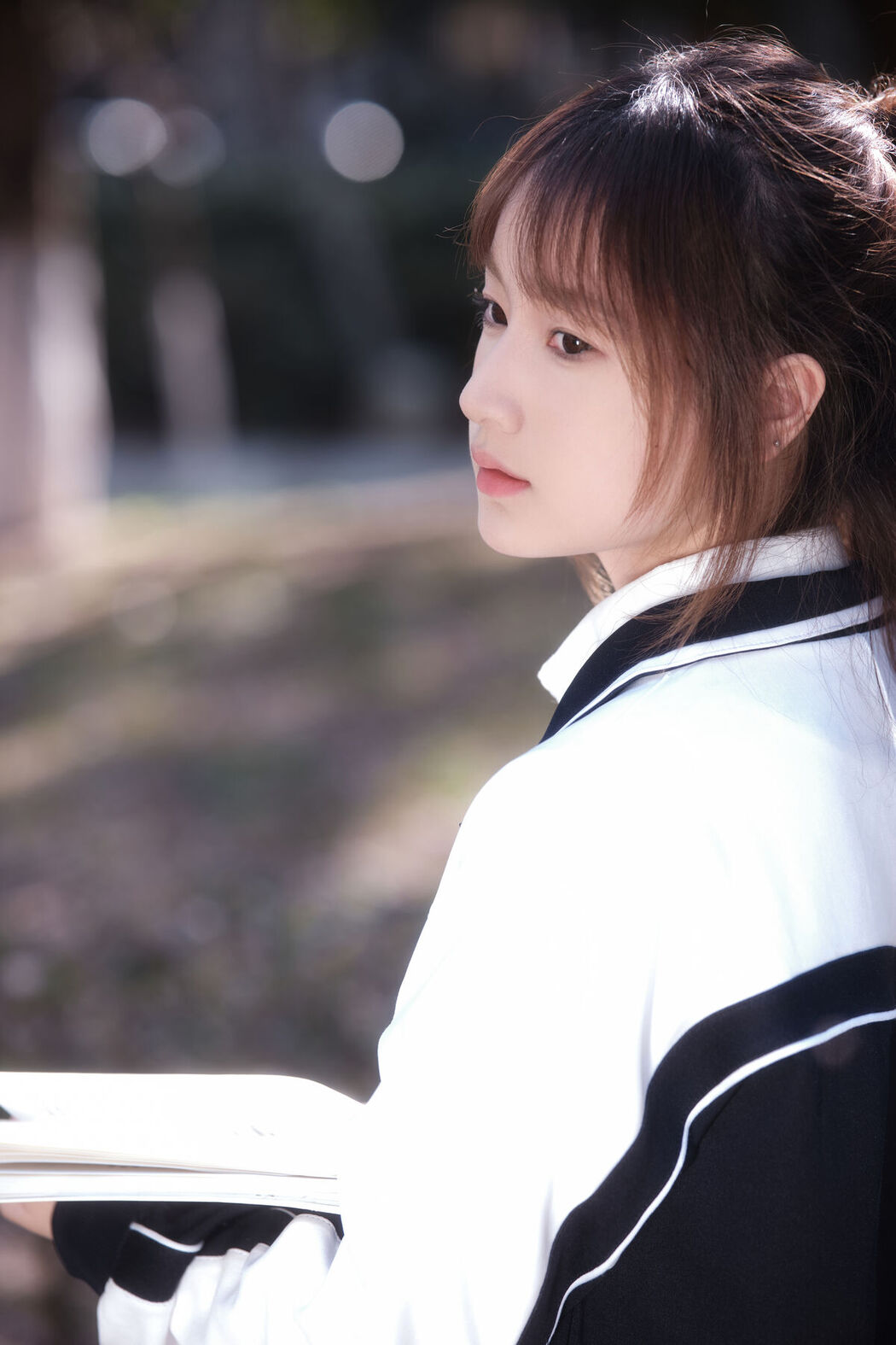 YiTuYu艺图语 Vol.6521 Bei Shang Fei Niu