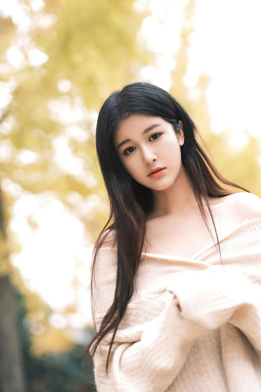 YiTuYu艺图语 Vol.6506 Shang Yi Han Momooly