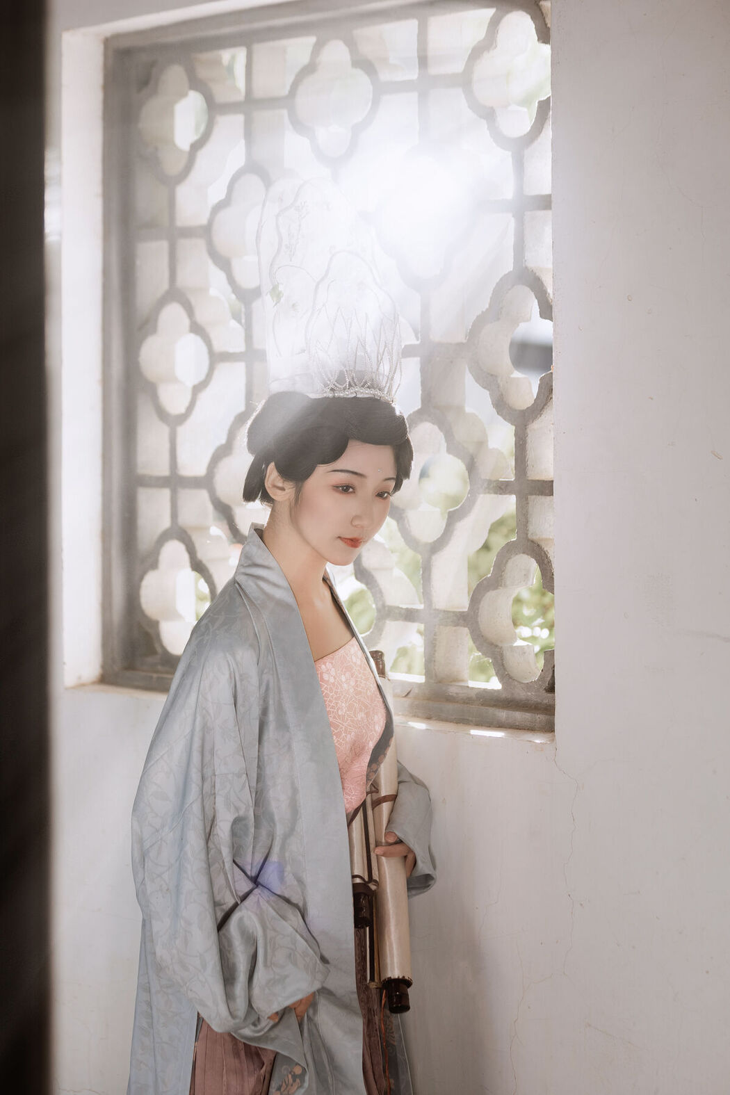 YiTuYu艺图语 Vol.6454 Zhi Yu Qian Deng