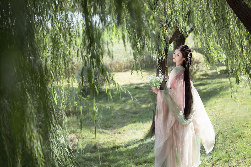 YiTuYu艺图语 Vol.6473 Qiu Qiu