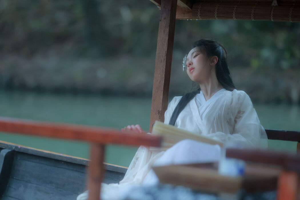 YiTuYu艺图语 Vol.6605 Li Gua Gua