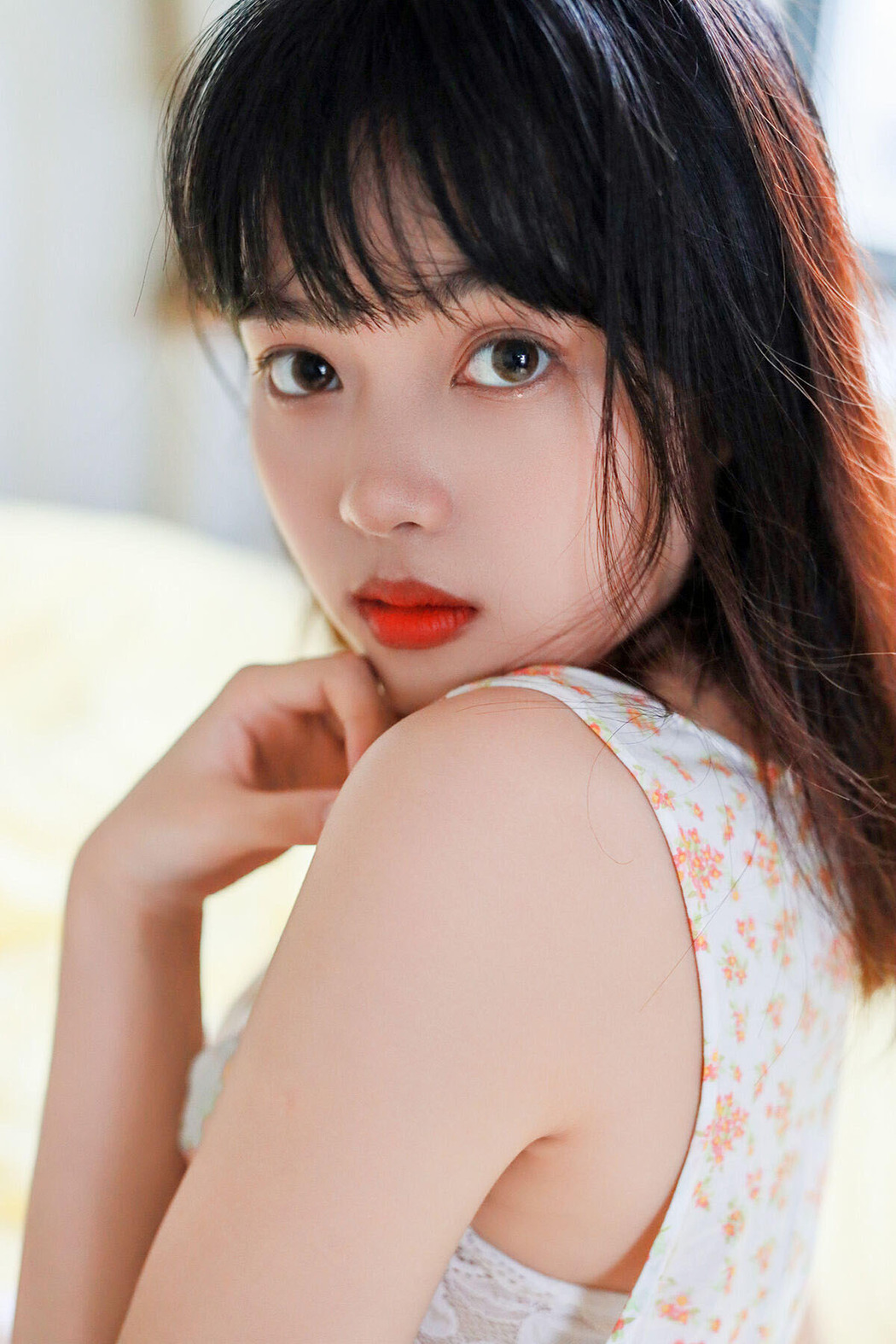 YiTuYu艺图语 Vol.6615 Xiao Wei Ren Er Cover Photo