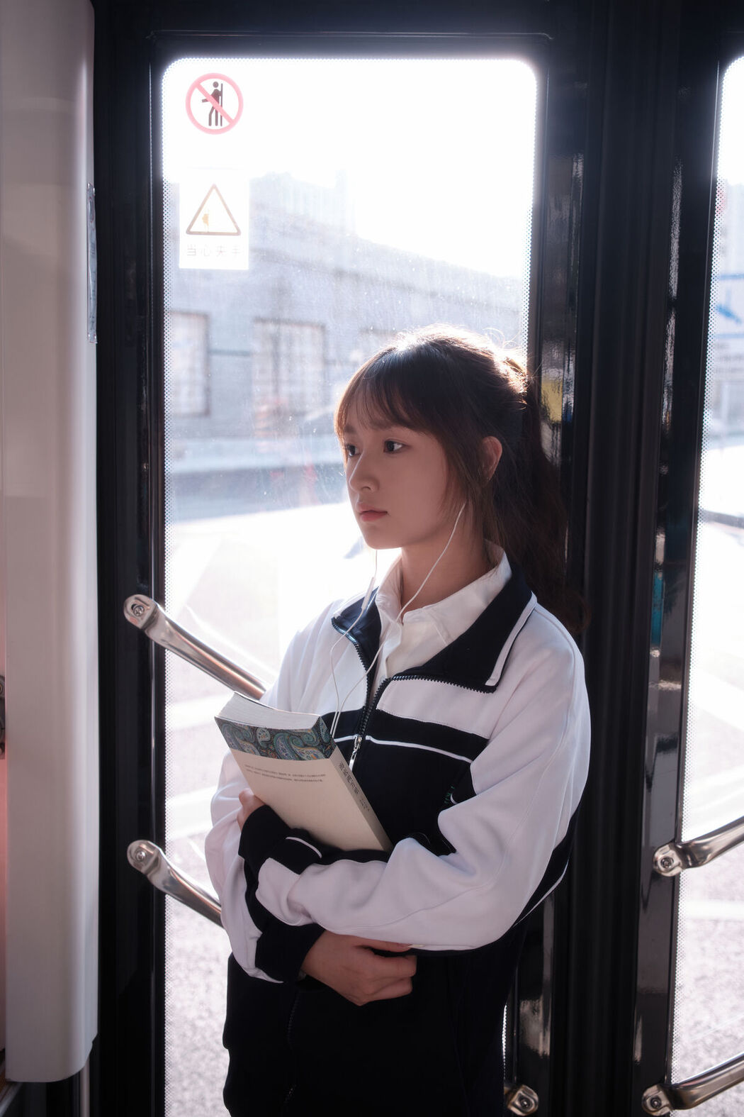 YiTuYu艺图语 Vol.6521 Bei Shang Fei Niu