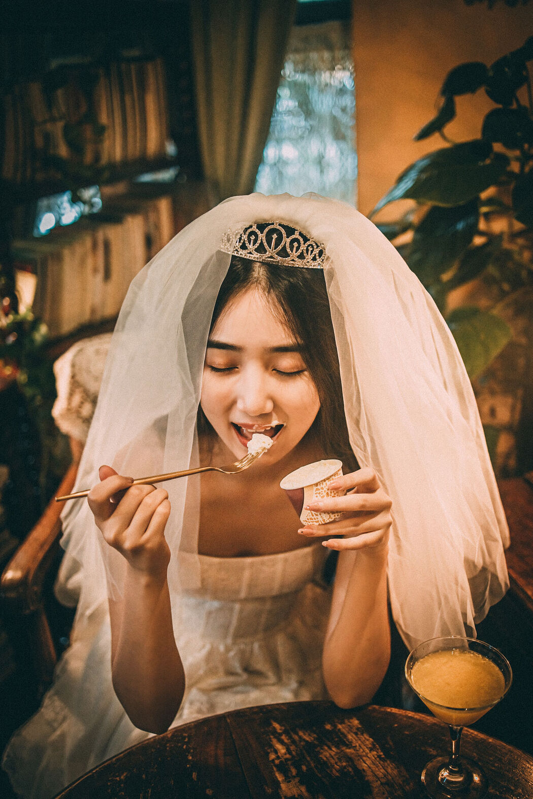 YiTuYu艺图语 Vol.6564 Yi Yu He Bao Dan