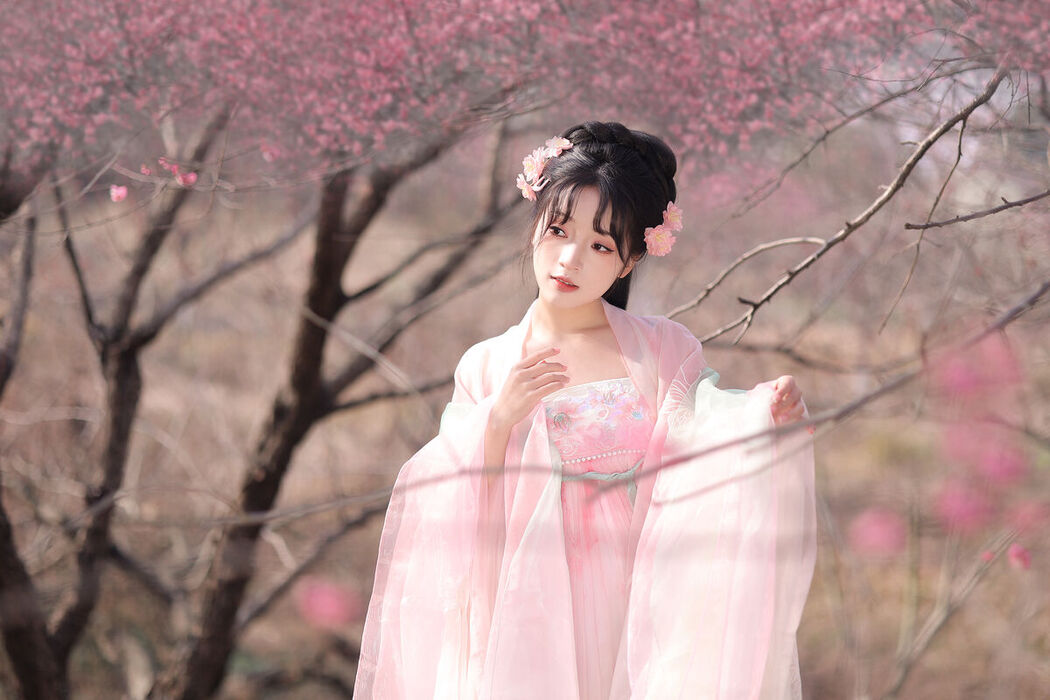 YiTuYu艺图语 Vol.6569 Jun Yin Lan