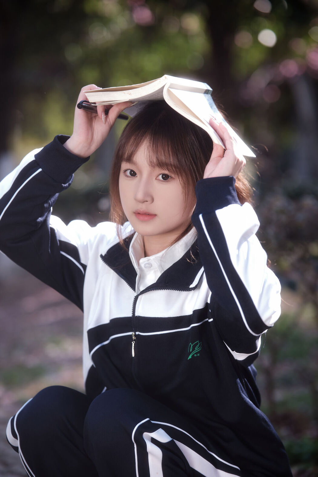 YiTuYu艺图语 Vol.6521 Bei Shang Fei Niu