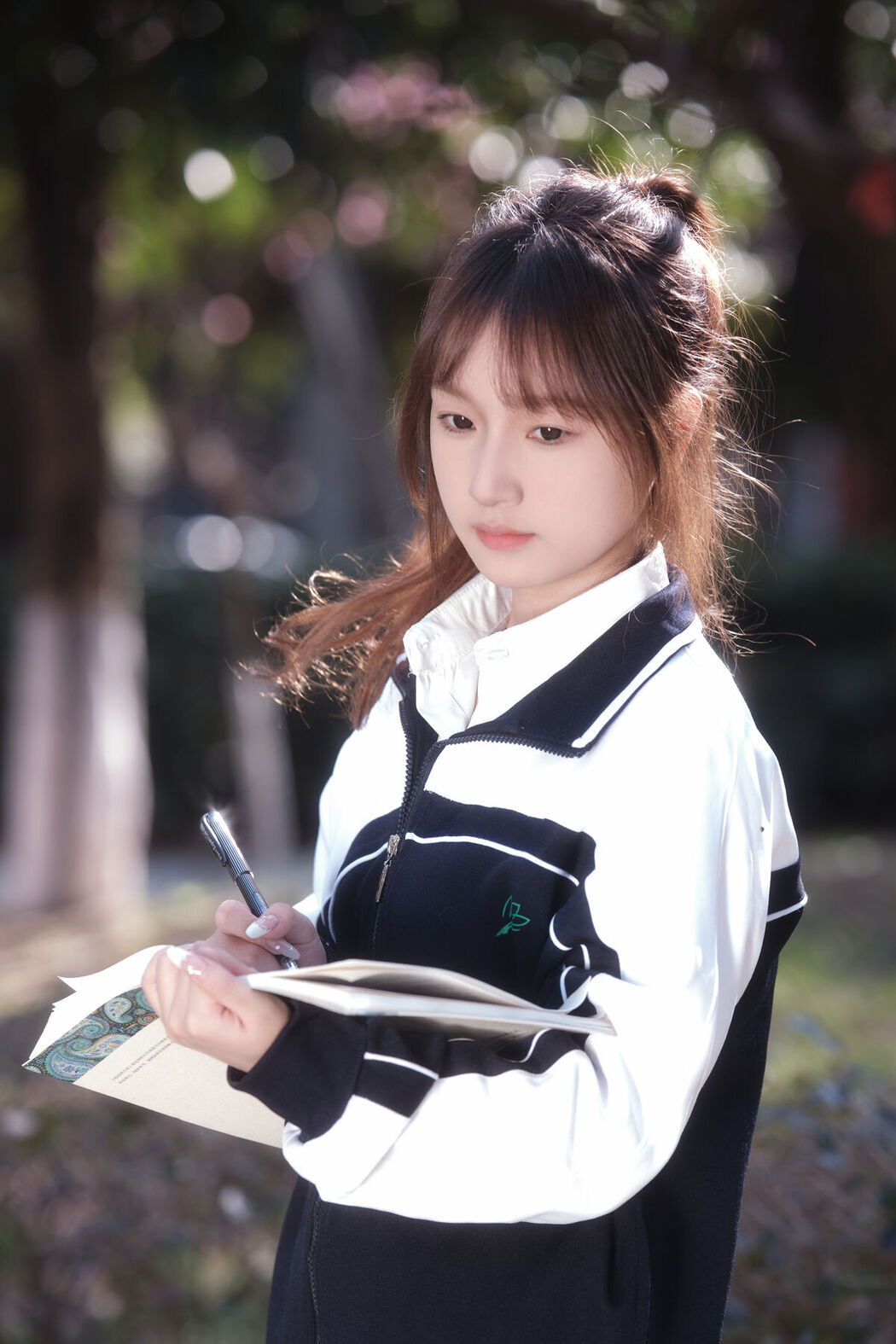 YiTuYu艺图语 Vol.6521 Bei Shang Fei Niu