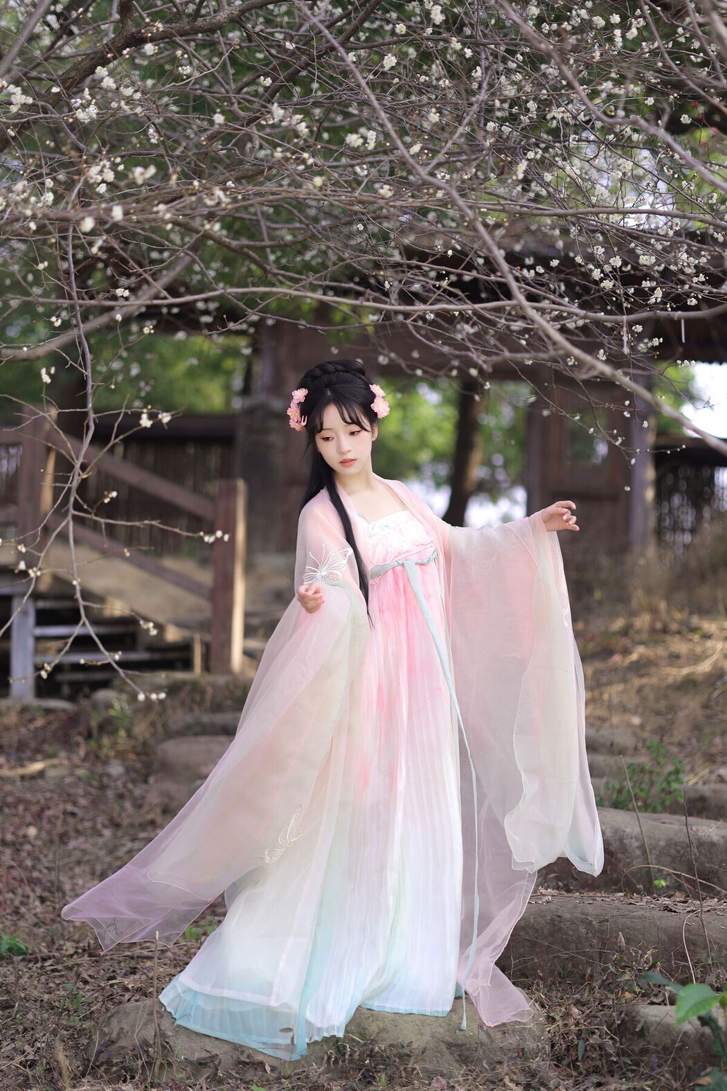 YiTuYu艺图语 Vol.6569 Jun Yin Lan