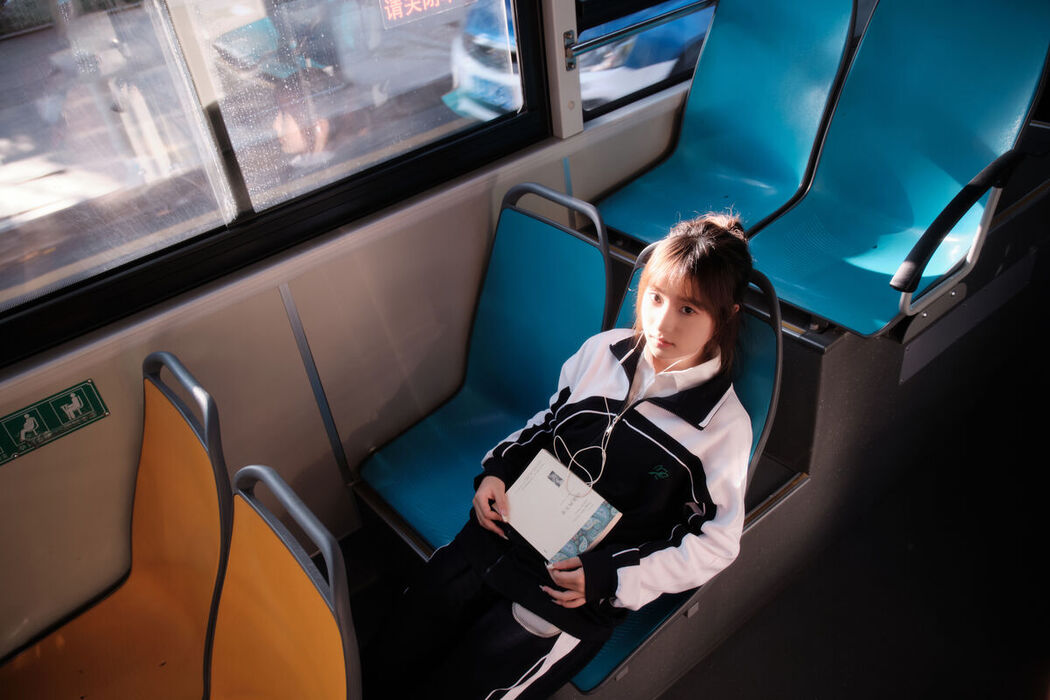 YiTuYu艺图语 Vol.6521 Bei Shang Fei Niu