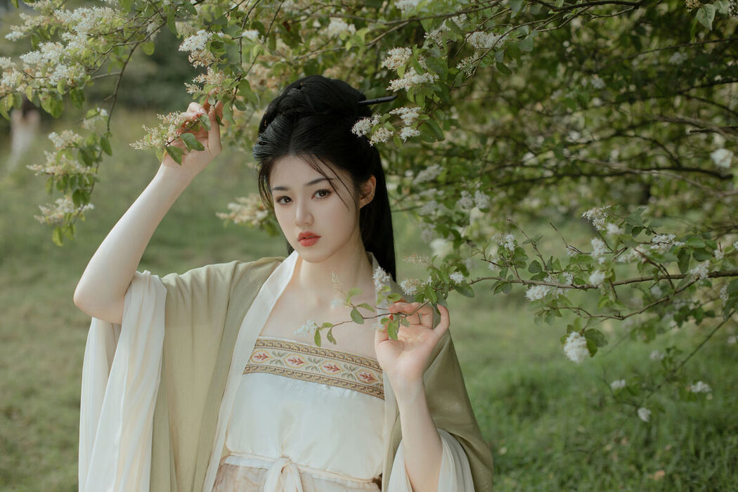 YiTuYu艺图语 Vol.6450 Yu Han