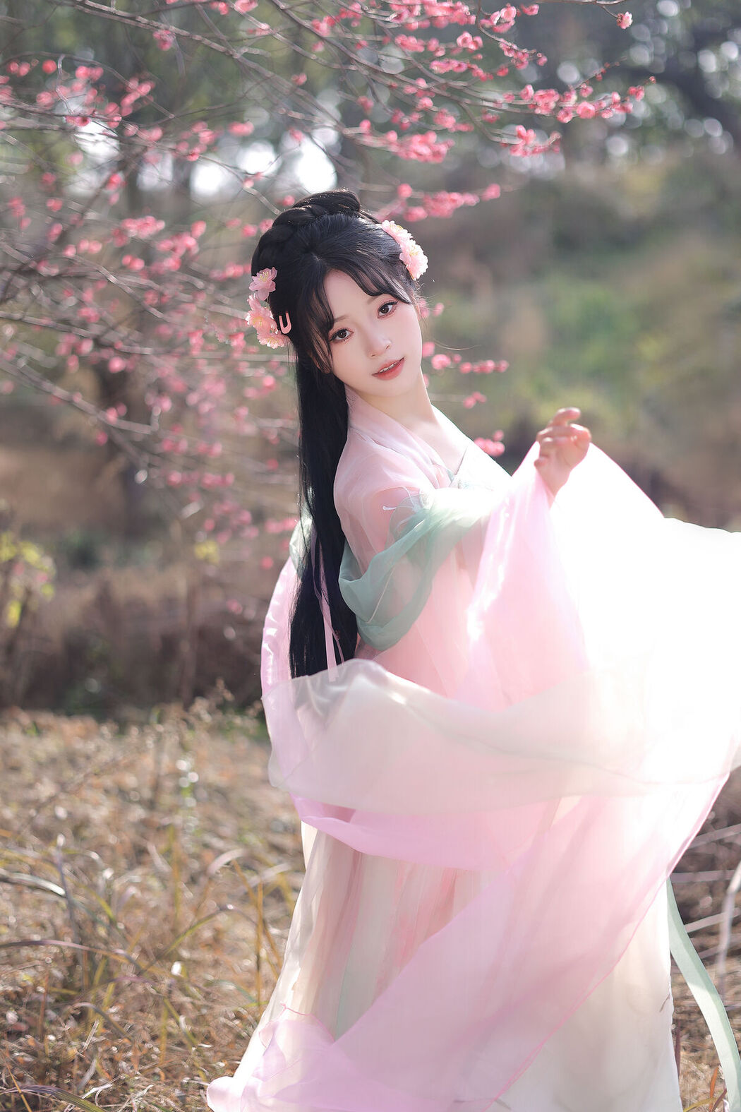 YiTuYu艺图语 Vol.6569 Jun Yin Lan