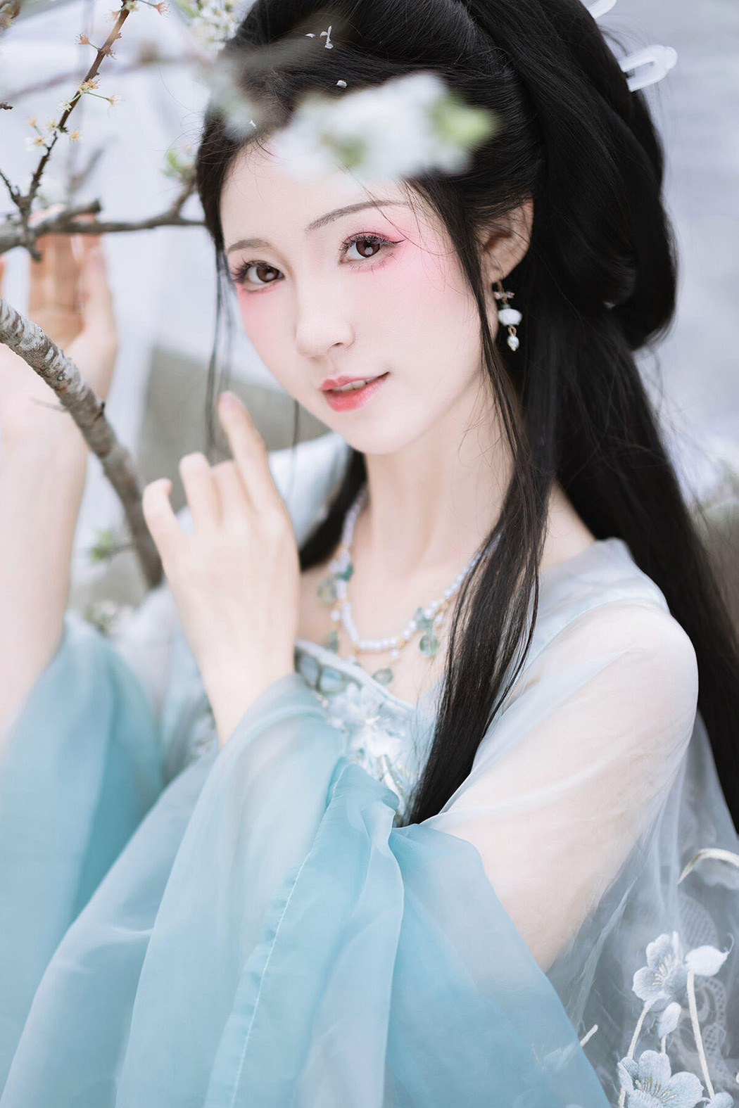 YiTuYu艺图语 Vol.6595 Rui Xue Mizuyuki Cover Photo
