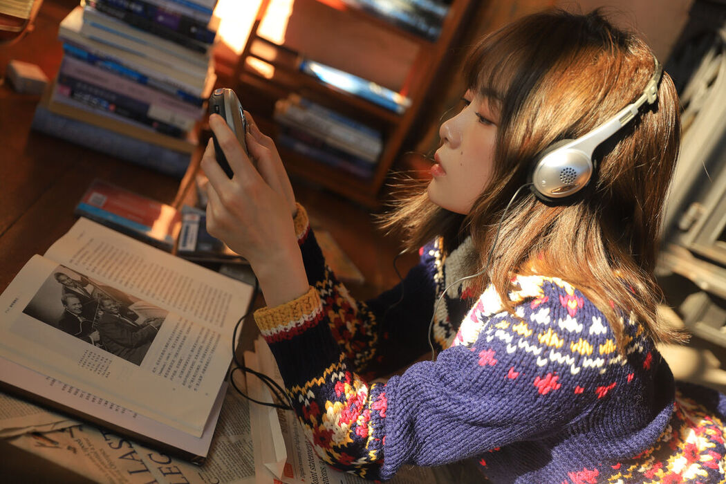 YiTuYu艺图语 Vol.6494 Xue Yue Liang