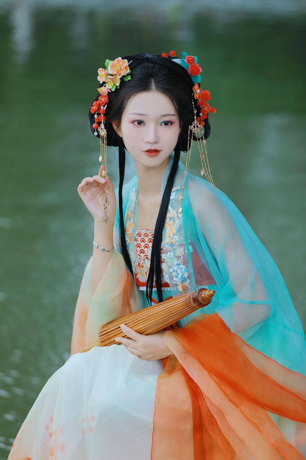 YiTuYu艺图语 Vol.6596 Qing Xi Xi Xi LLL