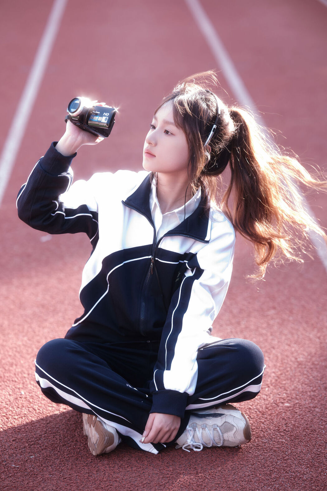 YiTuYu艺图语 Vol.6521 Bei Shang Fei Niu