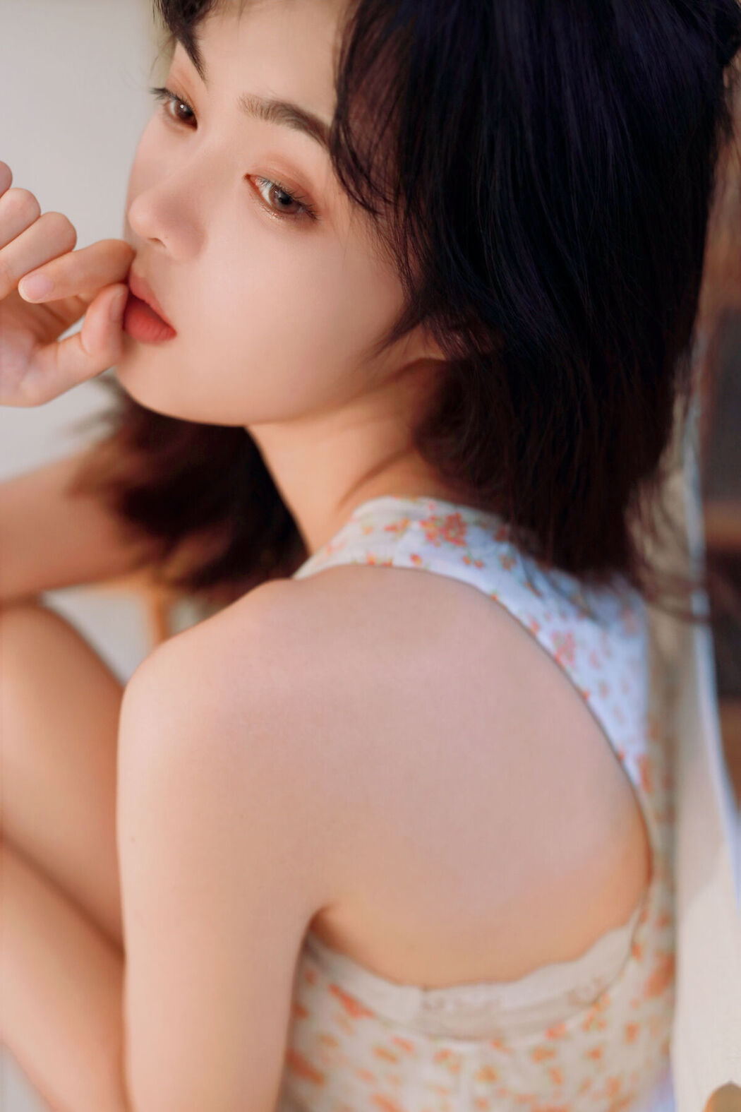 YiTuYu艺图语 Vol.6615 Xiao Wei Ren Er
