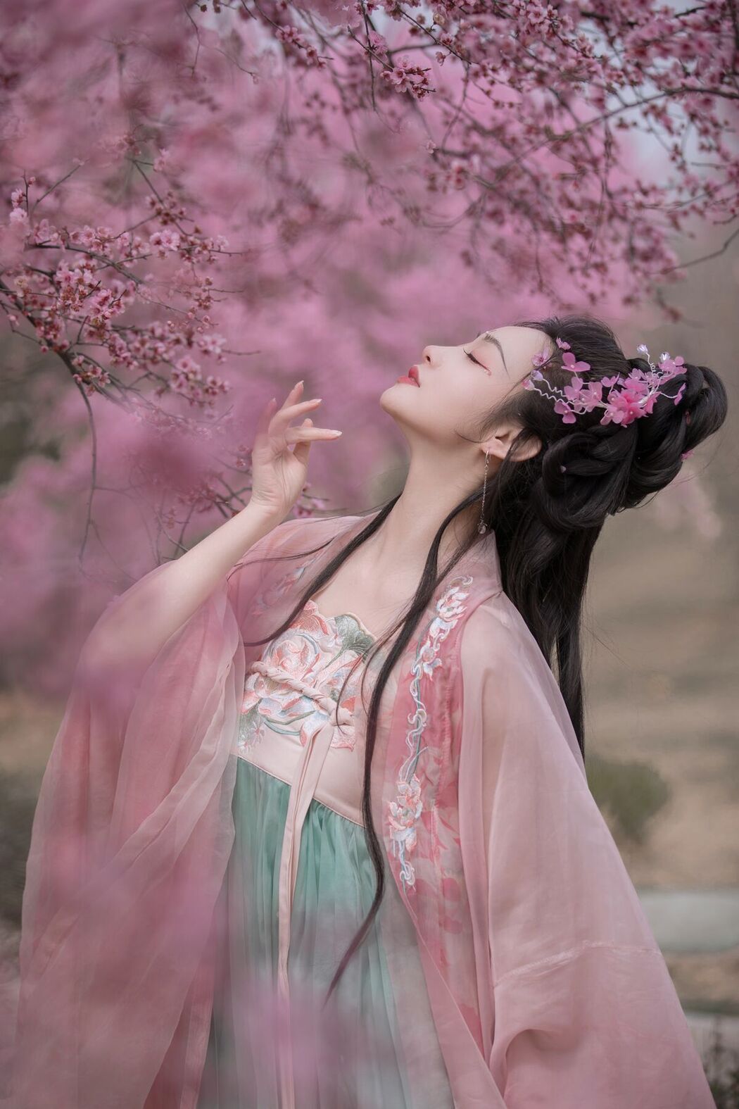 YiTuYu艺图语 Vol.6613 Ling Zi Xi