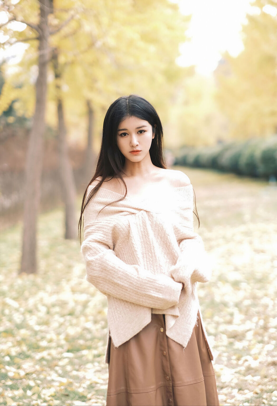 YiTuYu艺图语 Vol.6506 Shang Yi Han Momooly