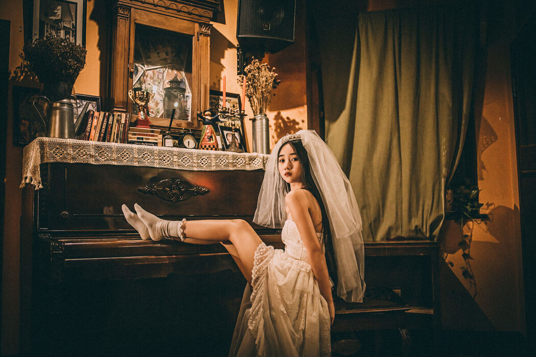 YiTuYu艺图语 Vol.6564 Yi Yu He Bao Dan