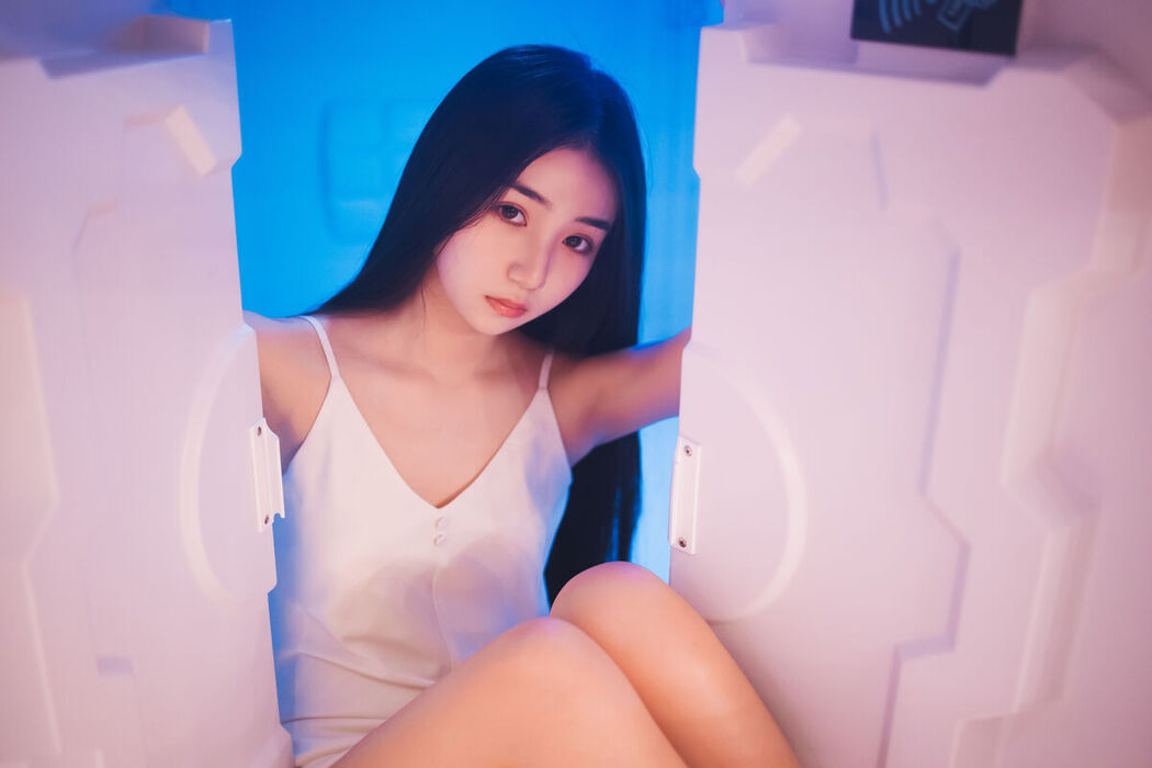 YiTuYu艺图语 Vol.6557 Yi Yu He Bao Dan