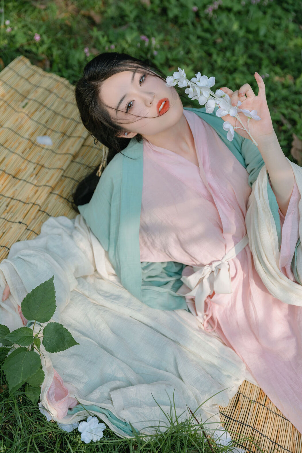 YiTuYu艺图语 Vol.6466 Yu Han