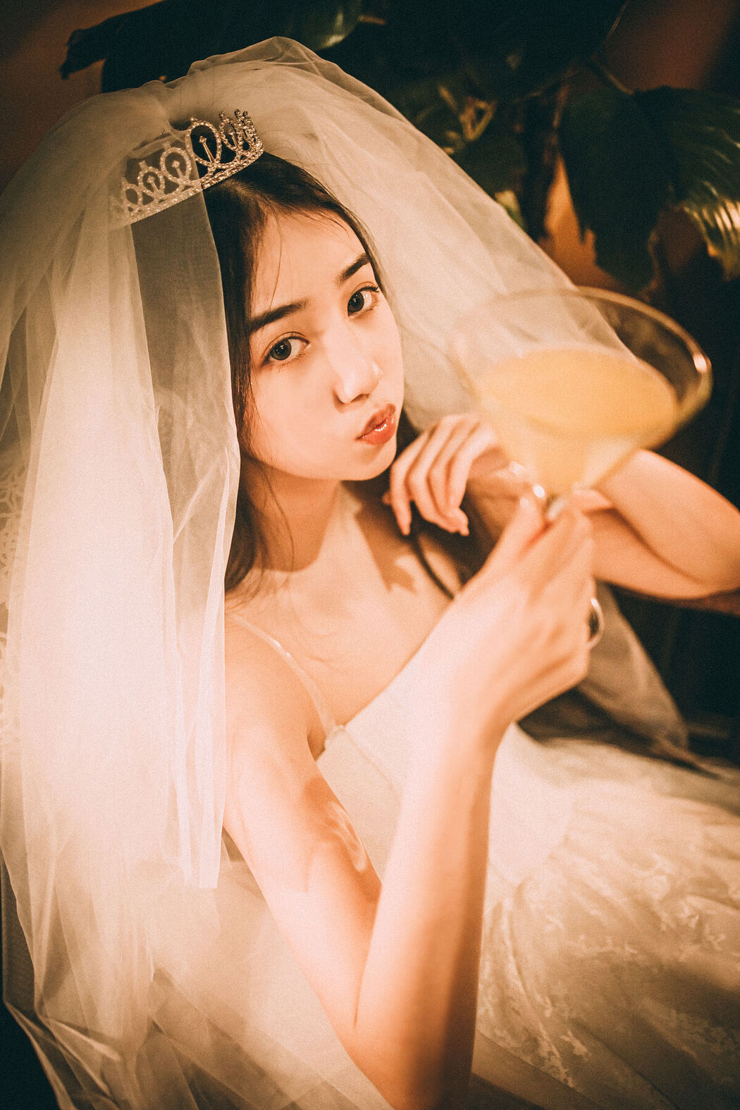 YiTuYu艺图语 Vol.6564 Yi Yu He Bao Dan