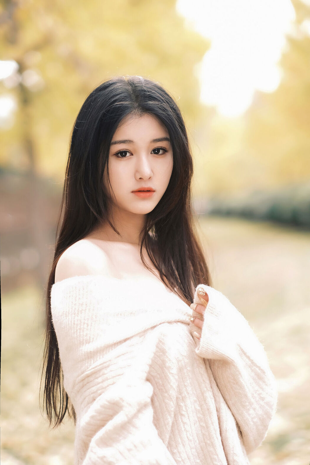 YiTuYu艺图语 Vol.6506 Shang Yi Han Momooly