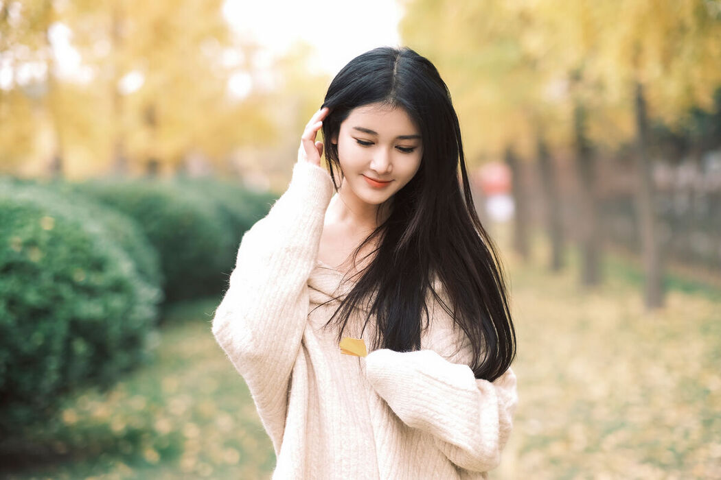 YiTuYu艺图语 Vol.6506 Shang Yi Han Momooly