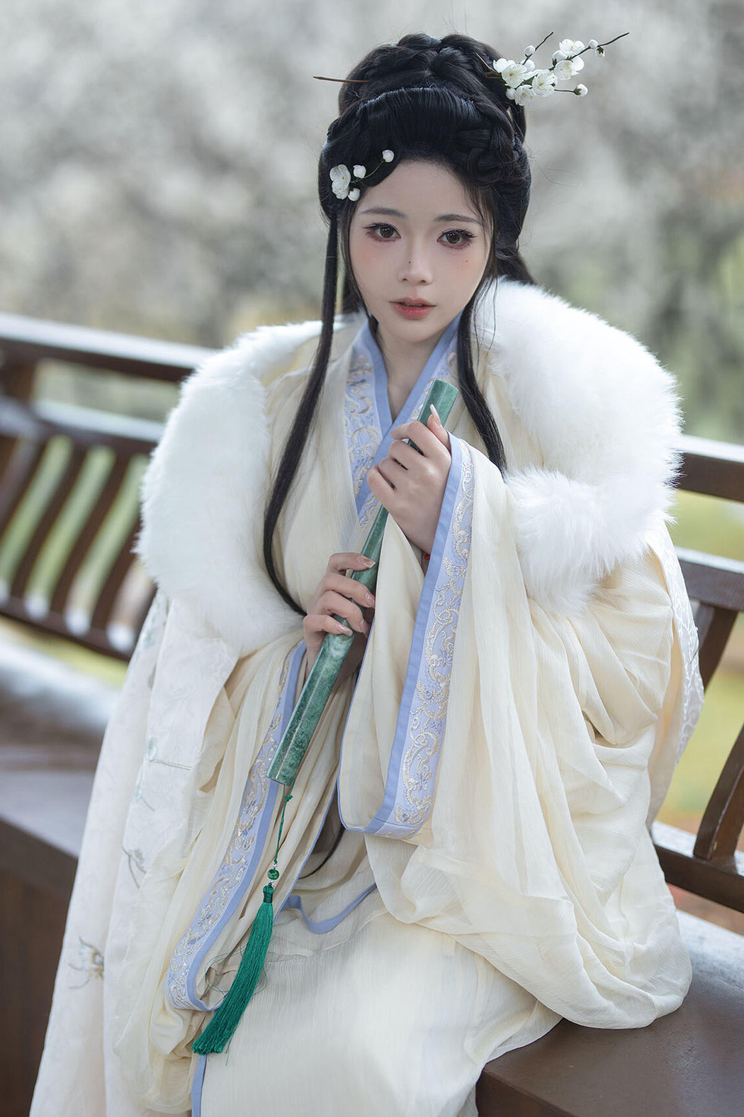 YiTuYu艺图语 Vol.6572 Yun Yun De Hei Yan Quan Er Cover Photo
