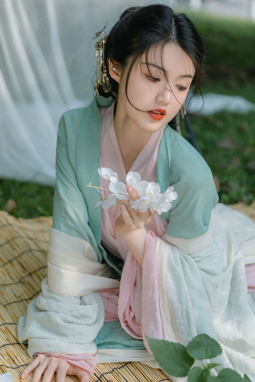 YiTuYu艺图语 Vol.6466 Yu Han