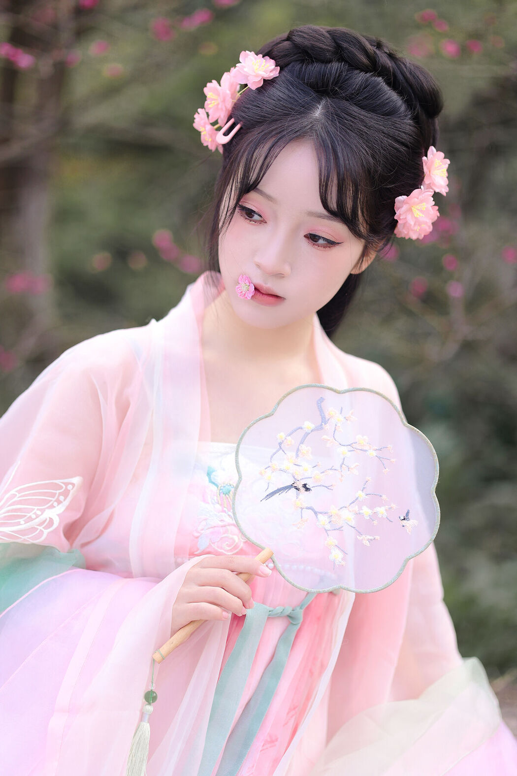 YiTuYu艺图语 Vol.6569 Jun Yin Lan